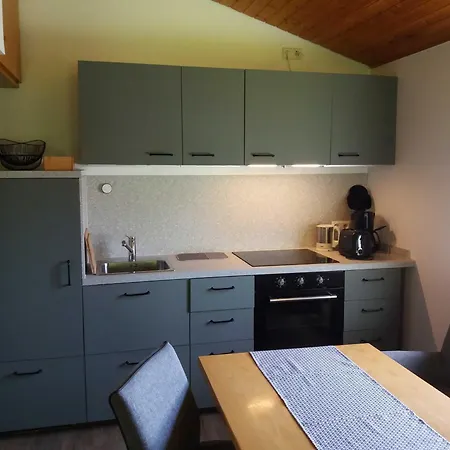 Robinson Crusoe Schwarzkittelpfad 77