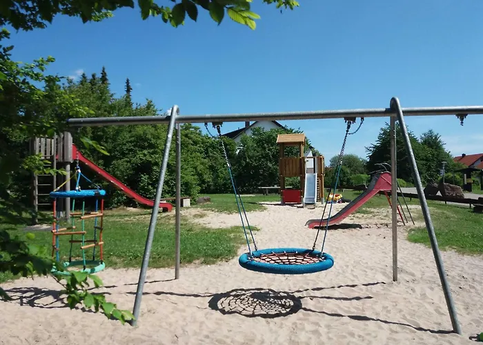 Robinson Crusoe Schwarzkittelpfad 77 * Waldbrunn (Baden-Wurttemberg)